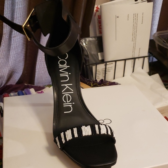 Shoes - Picture 2 of 3